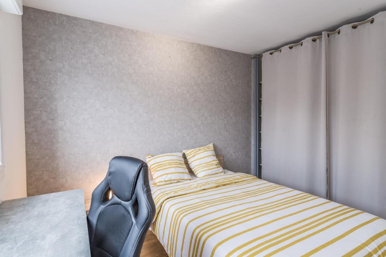 Spacieux Appartement - 6 Personnes - Parking Gratuit Saint-André-les-Vergers Buitenkant foto