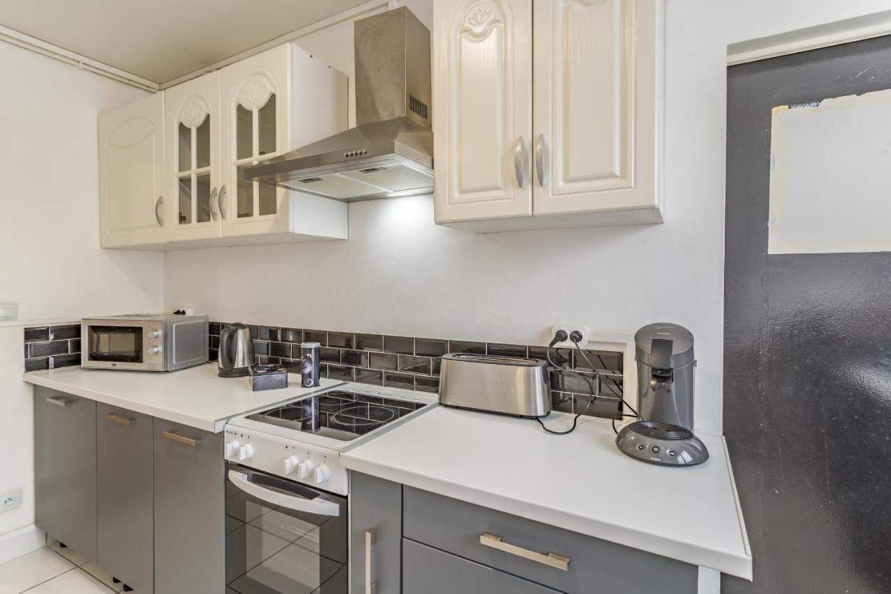Spacieux Appartement - 6 Personnes - Parking Gratuit Saint-André-les-Vergers Buitenkant foto